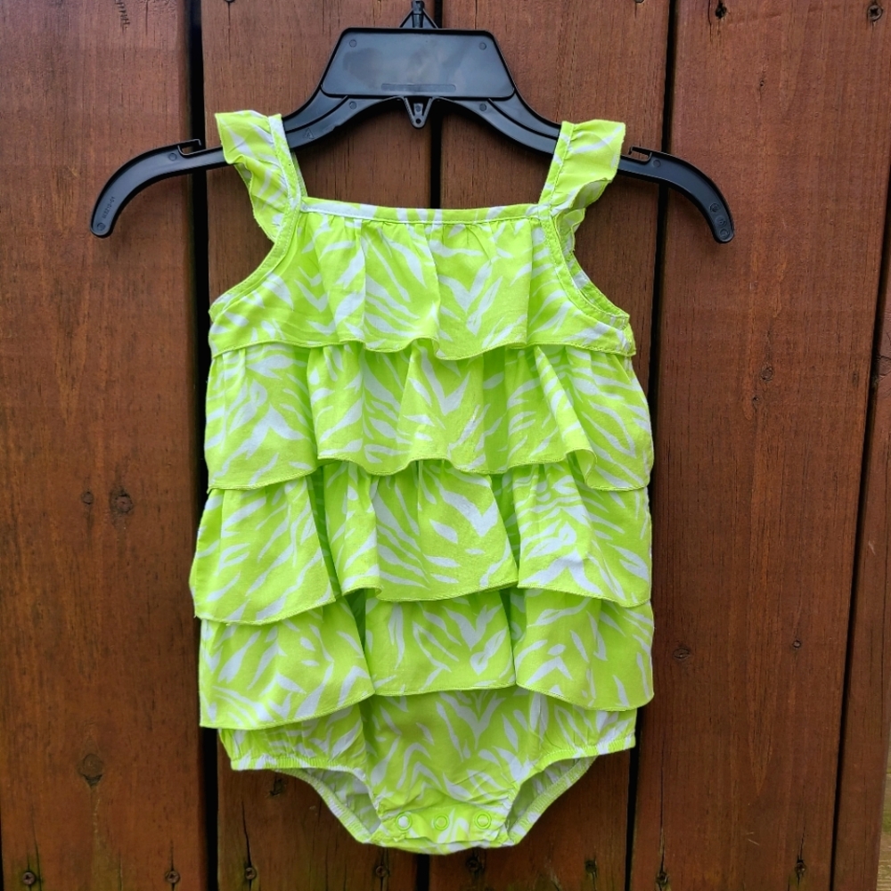 Carter' s Baby Palm Leaf Tiered Ruffle 1pc Bubble Romper  Lime Green/White 24M